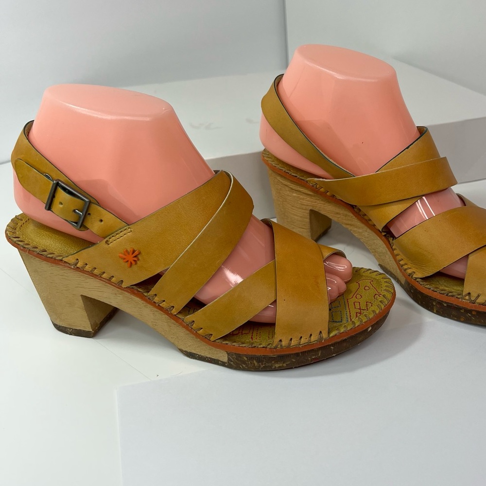 The Art Company Mojavofodera Leather Sandals
